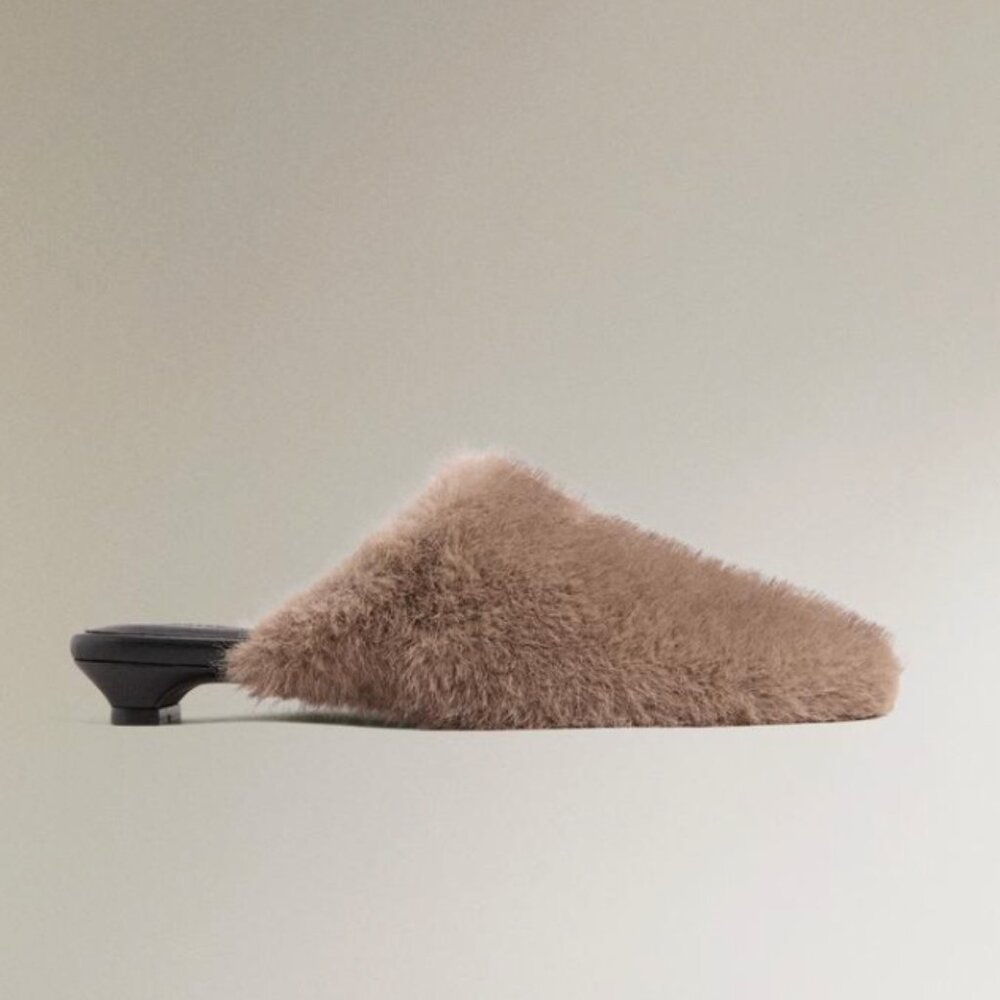 Fur Zara slides